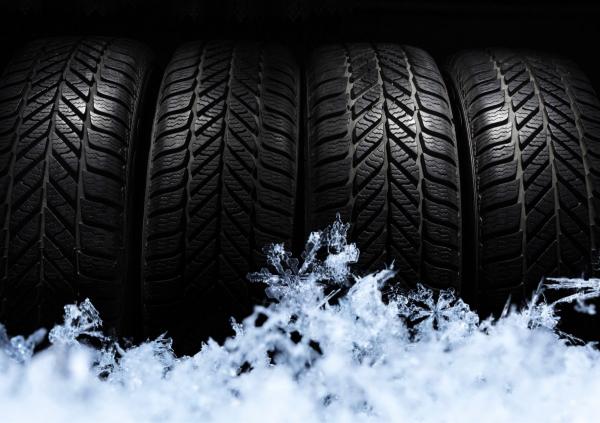 Test zimskih pnevmatik 2021 AMZS in ADAC: katere zimske gume so najboljše